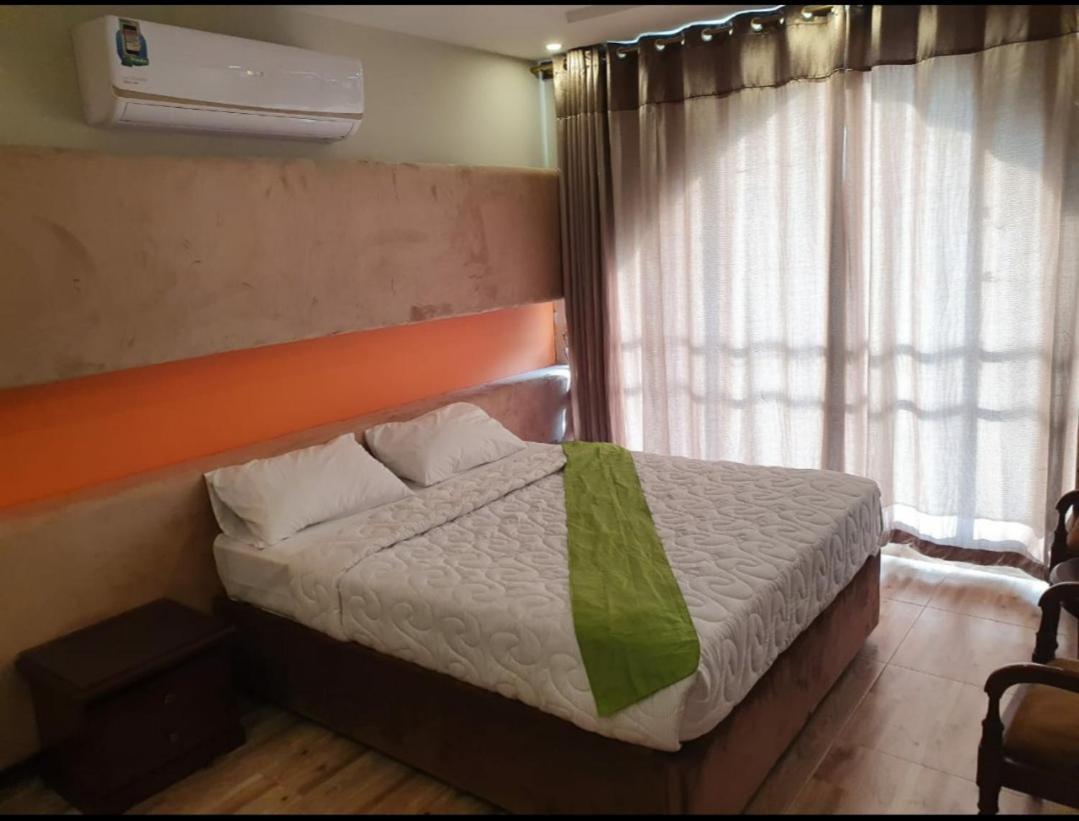 Hak Mall Suites And Apartments Rawalpindi Eksteriør billede