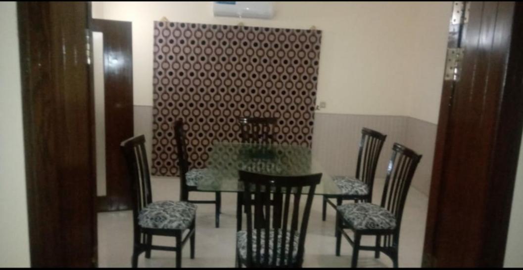 Hak Mall Suites And Apartments Rawalpindi Eksteriør billede